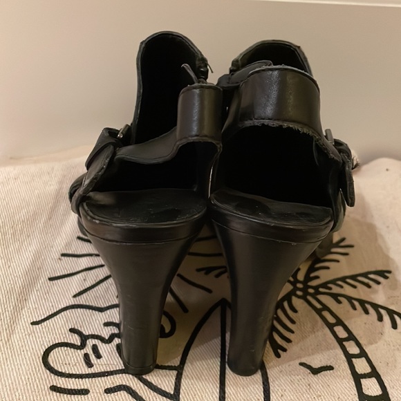 Women’s size 5, a bit over 3 inches tall - Picture 3 of 7